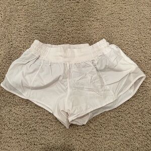 White Lululemon hotty hot 2.5 low rise shorts